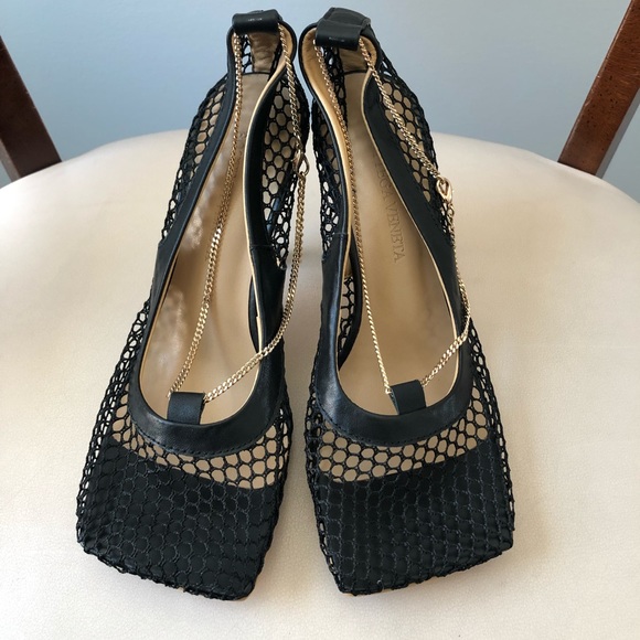 Designer inspired black net heels - Picture 2 of 4